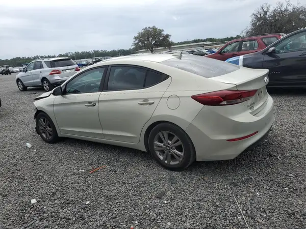 KMHD84LF6HU171210 2017 HYUNDAI ELANTRA - Image 2