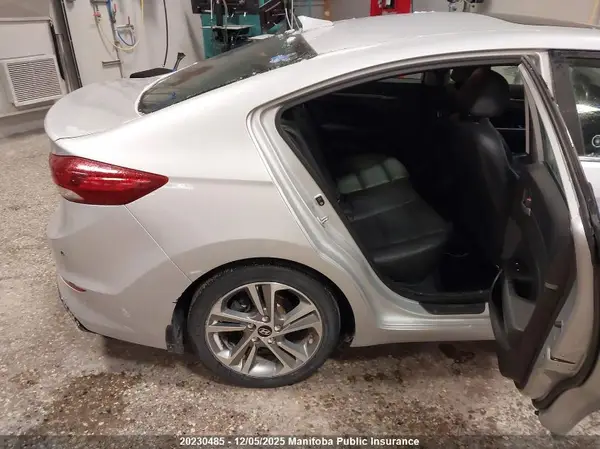 KMHD84LF6HU172180 2017 HYUNDAI ELANTRA - Image 8
