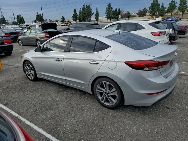 KMHD84LF6HU174785 2017 HYUNDAI ELANTRA - Image 2