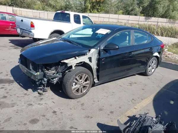 KMHD84LF6HU182787 2017 HYUNDAI ELANTRA - Image 2