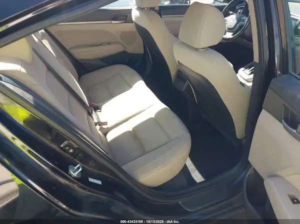 KMHD84LF6HU182787 2017 HYUNDAI ELANTRA - Image 8