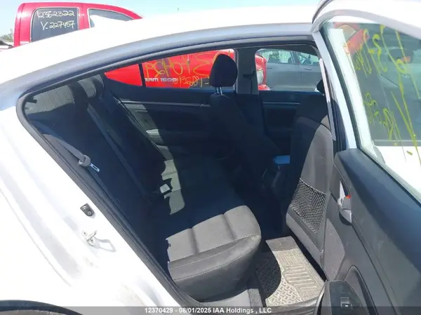 KMHD84LF6HU186290 2017 HYUNDAI ELANTRA - Image 8