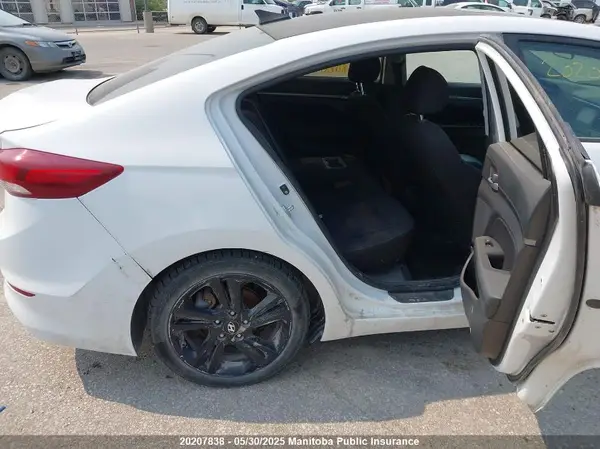 KMHD84LF6HU188086 2017 HYUNDAI ELANTRA - Image 8