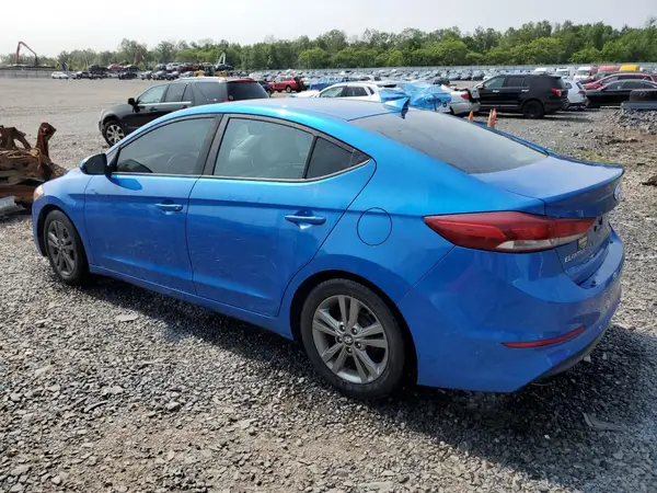 KMHD84LF6HU195796 2017 HYUNDAI ELANTRA - Image 2
