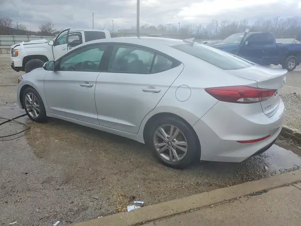 KMHD84LF6HU206084 2017 HYUNDAI ELANTRA - Image 2