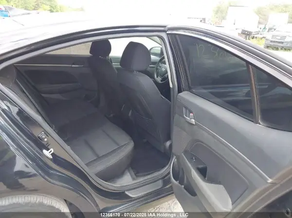 KMHD84LF6HU219451 2017 HYUNDAI ELANTRA - Image 8