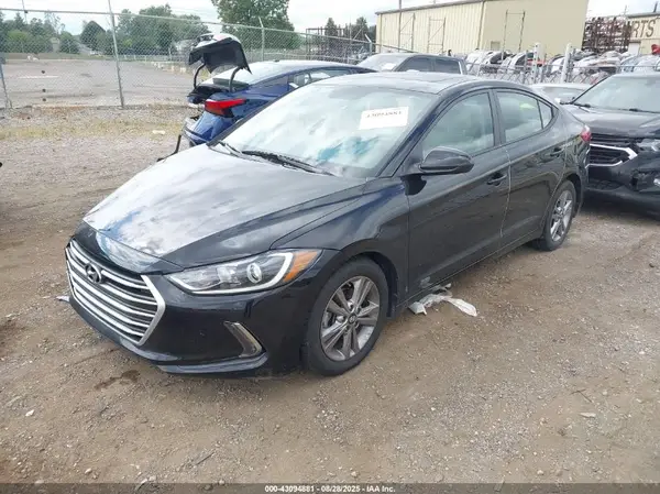 KMHD84LF6HU238792 2017 HYUNDAI ELANTRA - Image 2