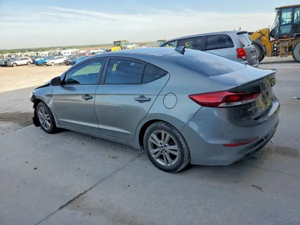 KMHD84LF6HU246438 2017 HYUNDAI ELANTRA - Image 2