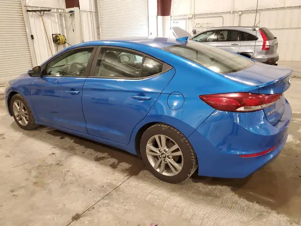 KMHD84LF6HU246472 2017 HYUNDAI ELANTRA - Image 2