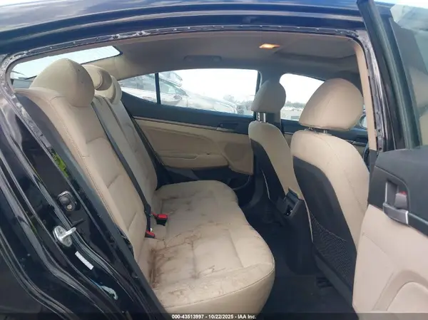 KMHD84LF6HU249968 2017 HYUNDAI ELANTRA - Image 8