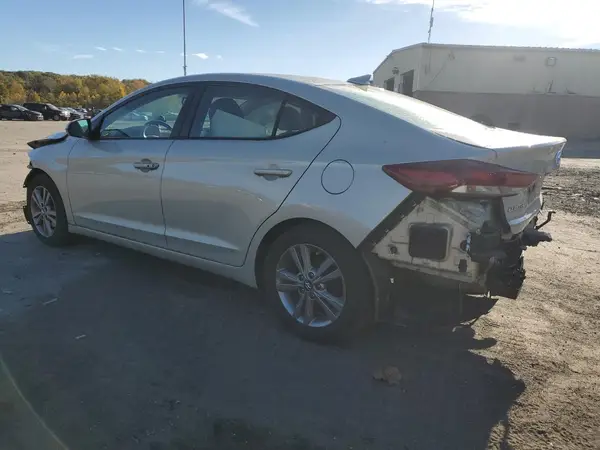 KMHD84LF6HU250537 2017 HYUNDAI ELANTRA - Image 2
