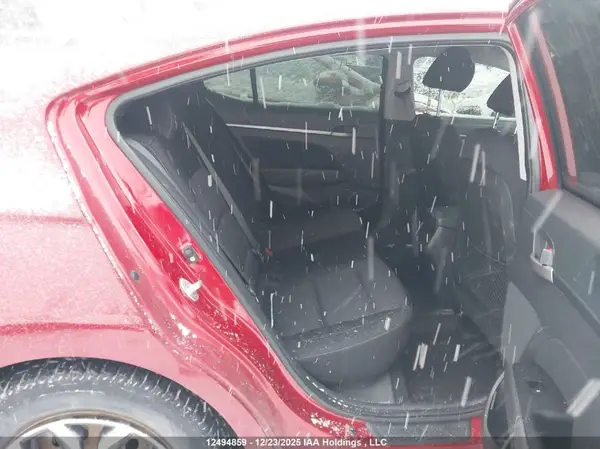 KMHD84LF6HU251932 2017 HYUNDAI ELANTRA - Image 8