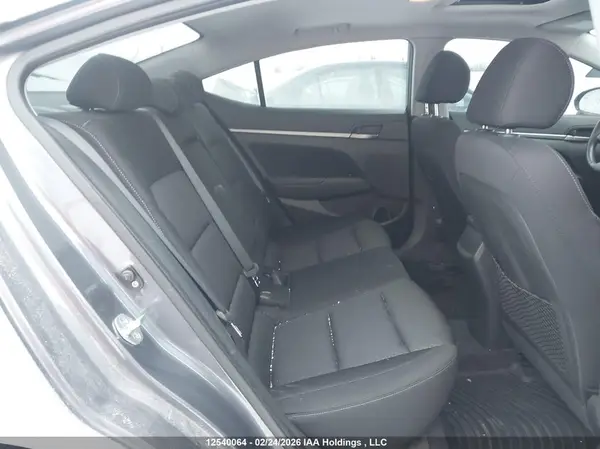 KMHD84LF6HU269752 2017 HYUNDAI ELANTRA - Image 8
