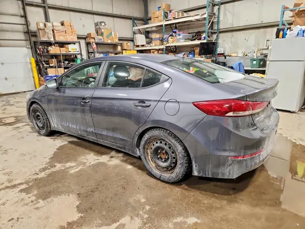 KMHD84LF6HU270920 2017 HYUNDAI ELANTRA - Image 2