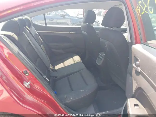 KMHD84LF6HU272151 2017 HYUNDAI ELANTRA - Image 8