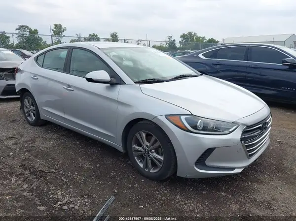 KMHD84LF6HU272473 2017 HYUNDAI ELANTRA - Image 1