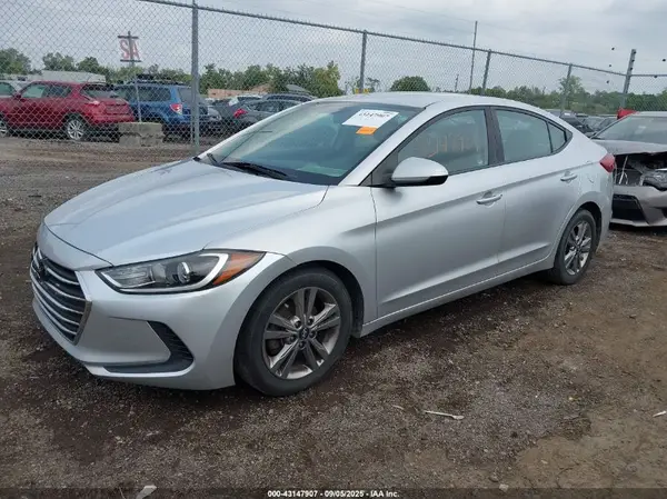 KMHD84LF6HU272473 2017 HYUNDAI ELANTRA - Image 2
