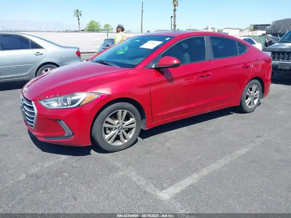 KMHD84LF6HU274014 2017 HYUNDAI ELANTRA - Image 2