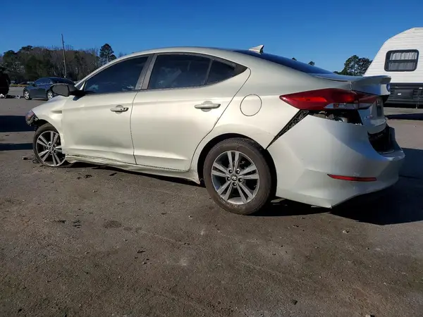 KMHD84LF6HU282811 2017 HYUNDAI ELANTRA - Image 2