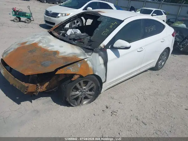 KMHD84LF6HU344580 2017 HYUNDAI ELANTRA - Image 2