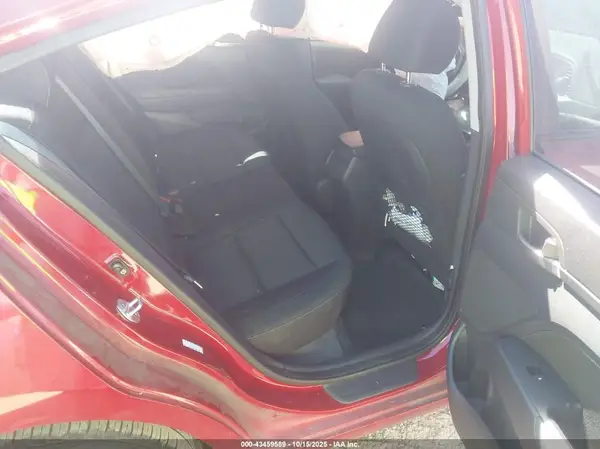 KMHD84LF6HU377112 2017 HYUNDAI ELANTRA - Image 8