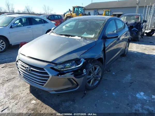KMHD84LF6HU395688 2017 HYUNDAI ELANTRA - Image 2