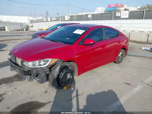 KMHD84LF6HU397084 2017 HYUNDAI ELANTRA - Image 2