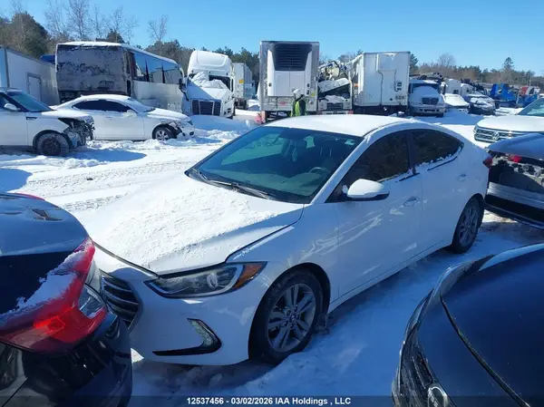 KMHD84LF6HU398123 2017 HYUNDAI ELANTRA - Image 2