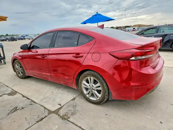 KMHD84LF6HU398977 2017 HYUNDAI ELANTRA - Image 2