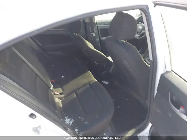 KMHD84LF6HU400887 2017 HYUNDAI ELANTRA - Image 8