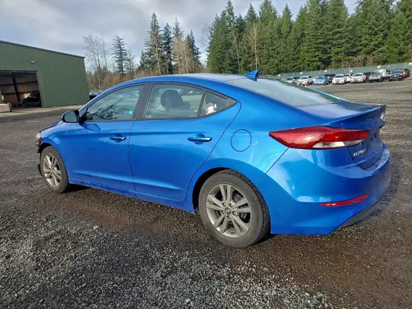 KMHD84LF6HU407662 2017 HYUNDAI ELANTRA - Image 2