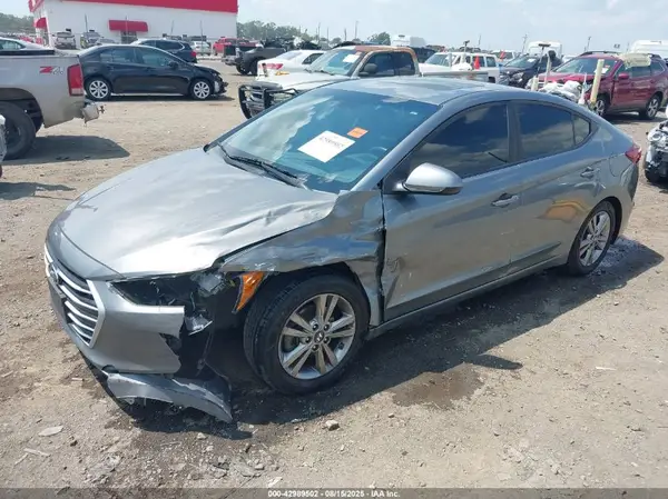 KMHD84LF6HU409993 2017 HYUNDAI ELANTRA - Image 2