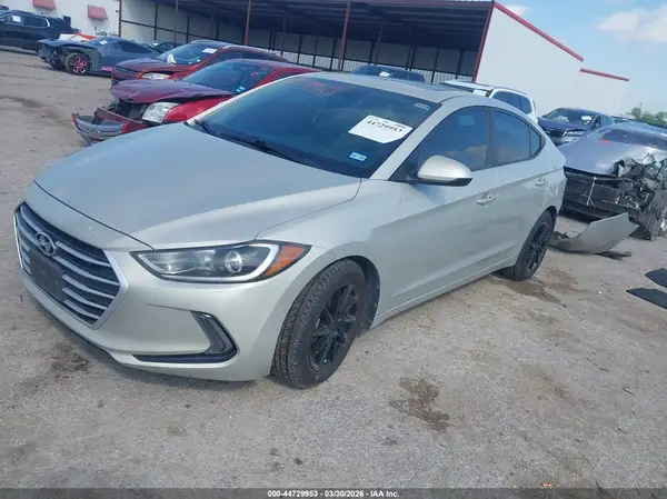 KMHD84LF6HU423232 2017 HYUNDAI ELANTRA - Image 2