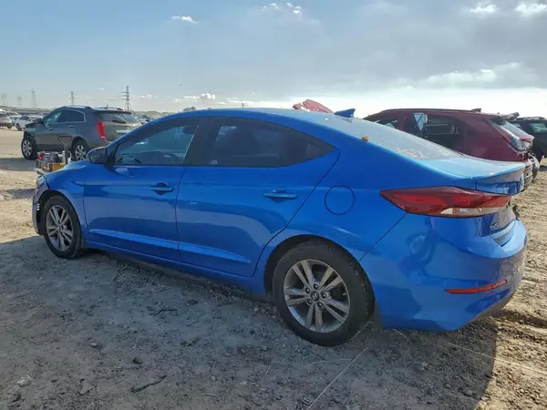 KMHD84LF6HU424705 2017 HYUNDAI ELANTRA - Image 2