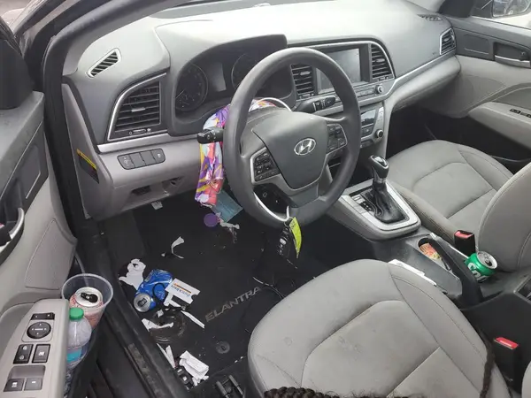 KMHD84LF6HU427099 2017 HYUNDAI ELANTRA - Image 8
