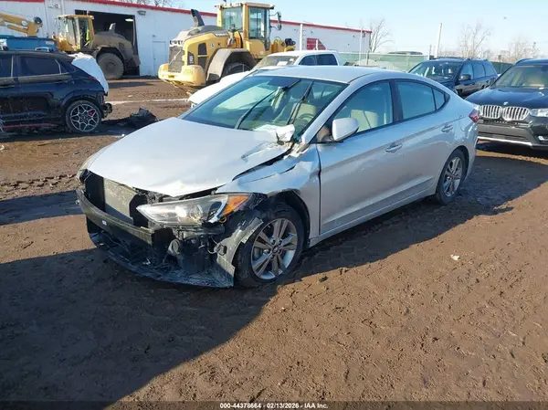 KMHD84LF6JU442580 2018 HYUNDAI ELANTRA - Image 2