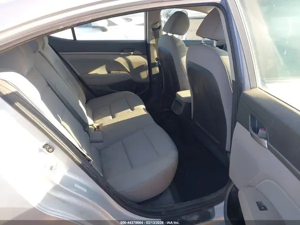 KMHD84LF6JU442580 2018 HYUNDAI ELANTRA - Image 8