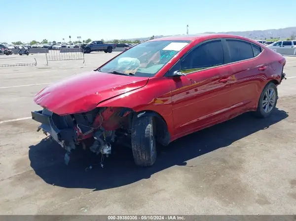 KMHD84LF6JU451179 2018 HYUNDAI ELANTRA - Image 2