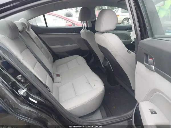KMHD84LF6JU467186 2018 HYUNDAI ELANTRA - Image 8