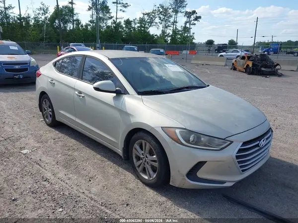 KMHD84LF6JU471612 2018 HYUNDAI ELANTRA - Image 1