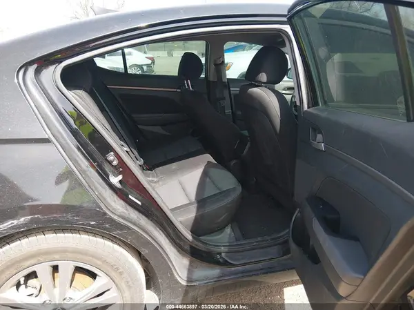 KMHD84LF6JU491004 2018 HYUNDAI ELANTRA - Image 8