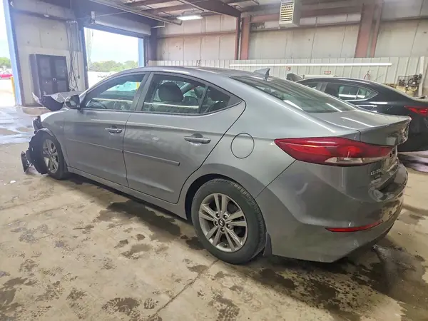 KMHD84LF6JU496932 2018 HYUNDAI ELANTRA - Image 2