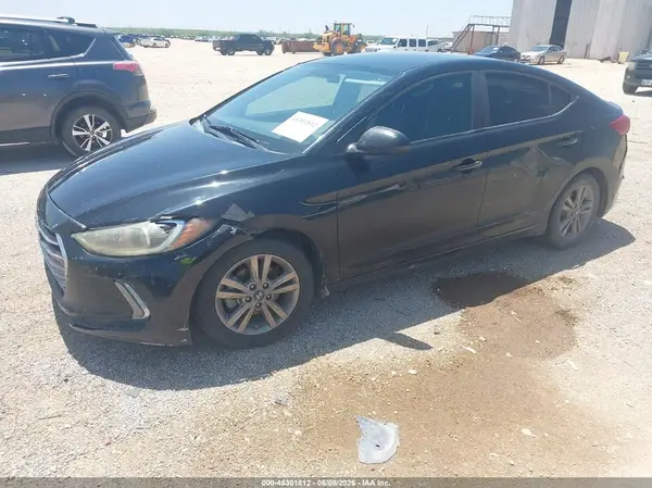 KMHD84LF6JU504334 2018 HYUNDAI ELANTRA - Image 2