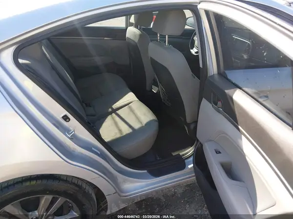 KMHD84LF6JU505273 2018 HYUNDAI ELANTRA - Image 8