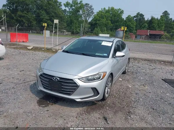 KMHD84LF6JU505516 2018 HYUNDAI ELANTRA - Image 2