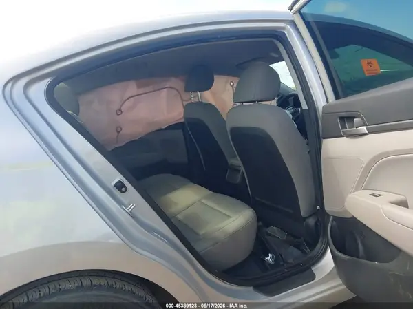 KMHD84LF6JU508237 2018 HYUNDAI ELANTRA - Image 8