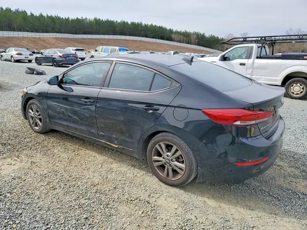 KMHD84LF6JU523367 2018 HYUNDAI ELANTRA - Image 2