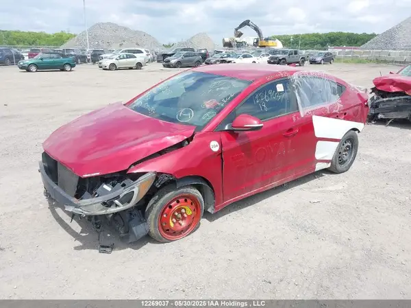 KMHD84LF6JU553856 2018 HYUNDAI ELANTRA - Image 2