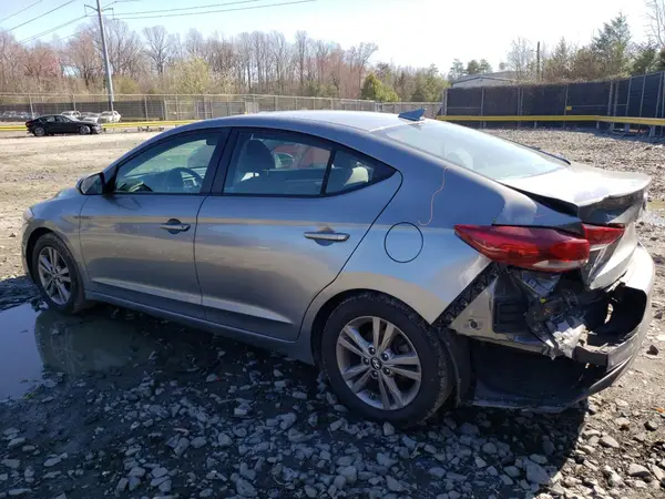 KMHD84LF6JU556790 2018 HYUNDAI ELANTRA - Image 2