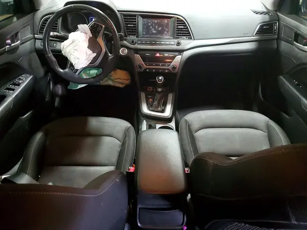 KMHD84LF6JU557020 2018 HYUNDAI ELANTRA - Image 8